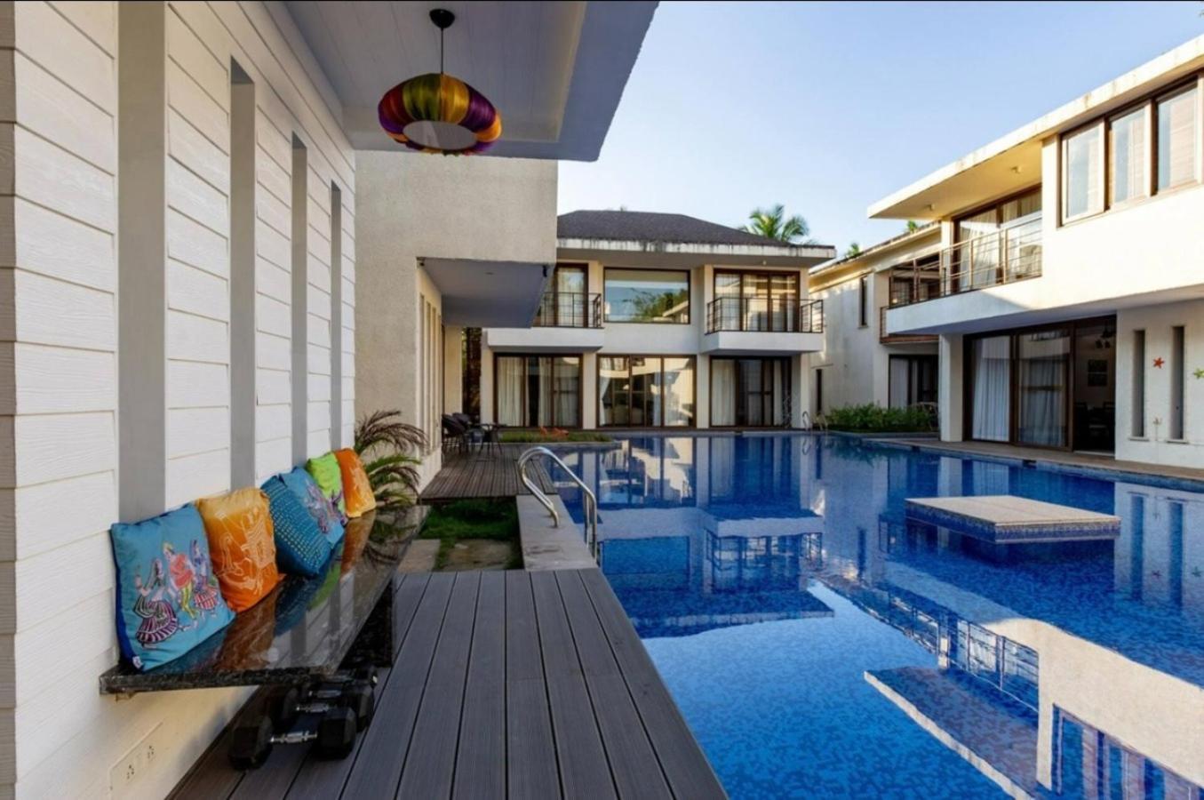 Aqua Sol Luxury 3 Bedroom In Assagao North Goa *